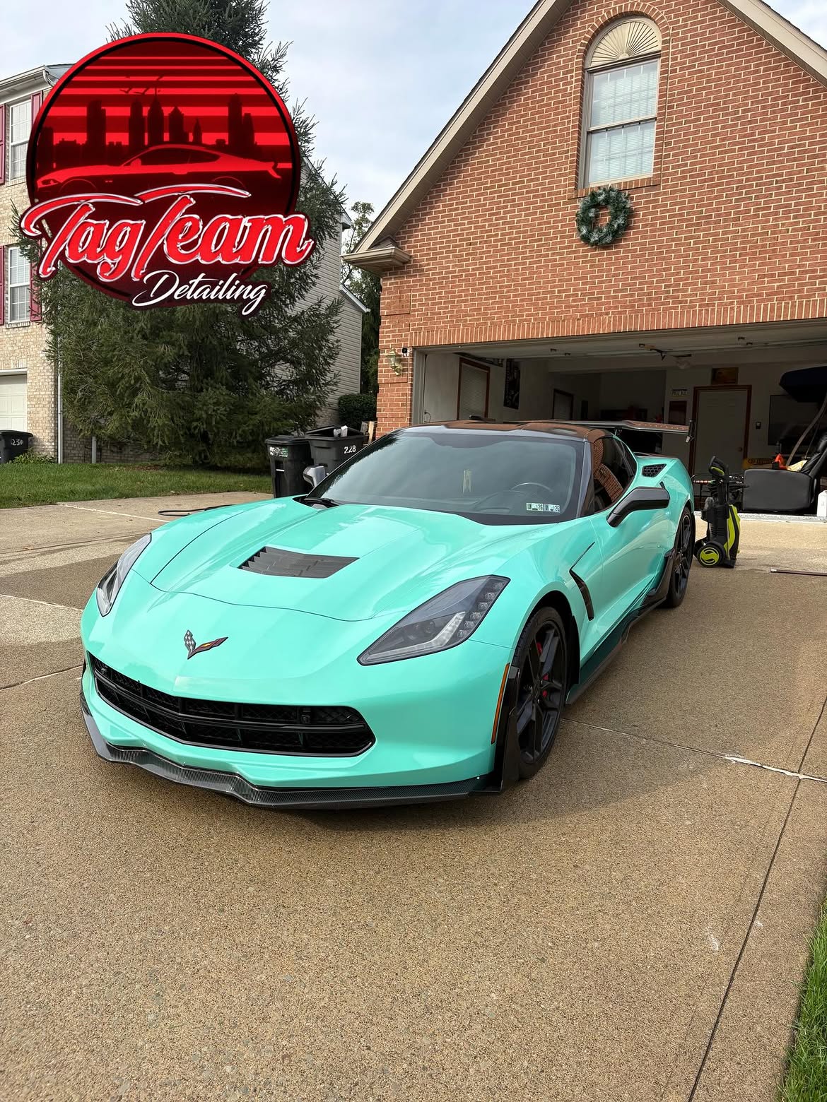 Green Corvette C7 finish